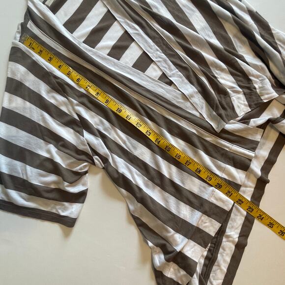 Chico's Striped Topper Size 1 (Womens Medium) Brown White Asymmetrical Cardigan - Picture 6 of 6
